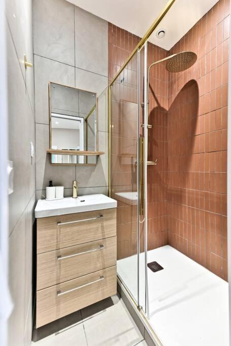Proche Parc Monceau - Iii Appartement Parijs